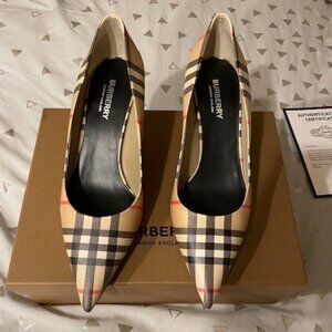 Burberry Aubry Shoes